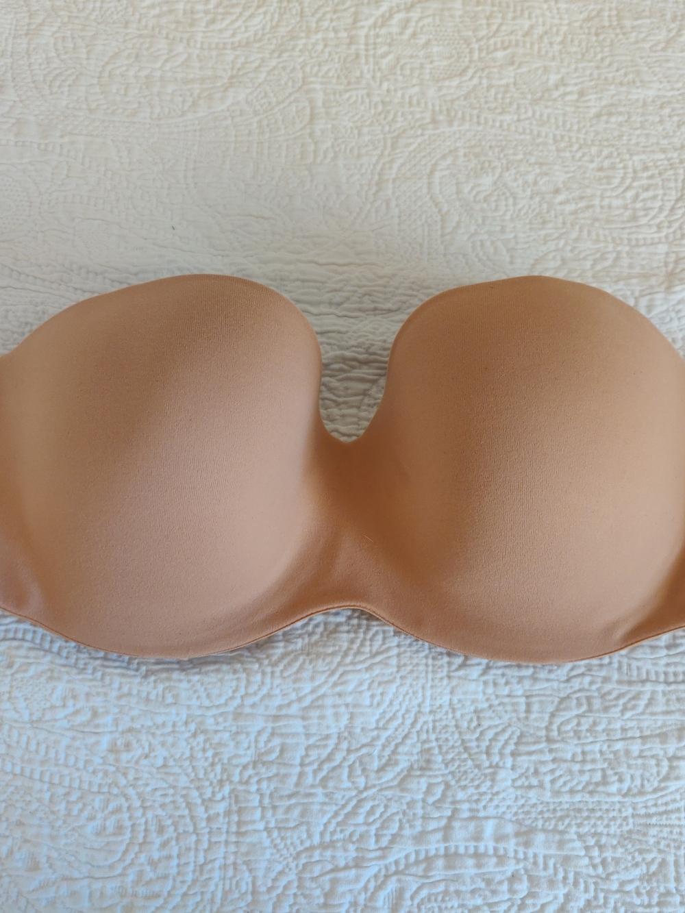 NWOT Victoria's Secret Strapless Molded Bra - Tan 38d